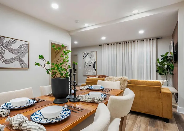 Дом отдыха Elevated Gem - Sleeps 12 - 20 Mins To Downtown Chicago Ок-Парк