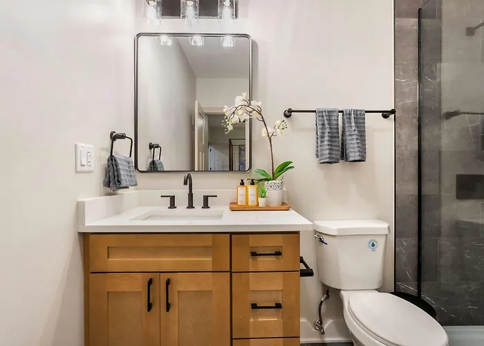 Holiday home Elevated Gem - Sleeps 12 - 20 Mins To Downtown Chicago Oak Park