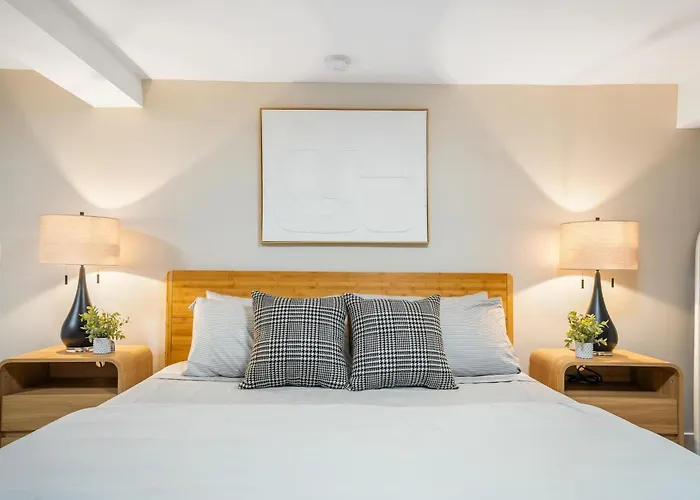 Elevated Gem - Sleeps 12 - 20 Mins To Downtown Chicago Holiday home Oak Park