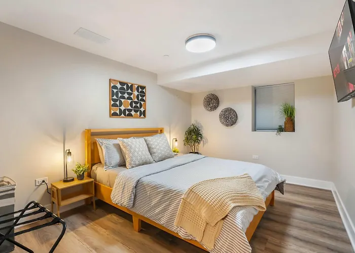 Elevated Gem - Sleeps 12 - 20 Mins To Downtown Chicago * Oak Park