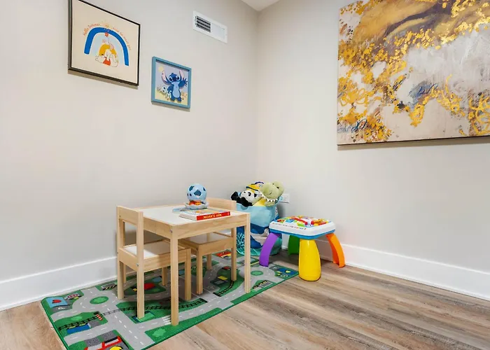 Elevated Gem - Sleeps 12 - 20 Mins To Downtown Chicago *