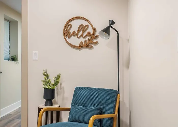 Elevated Gem - Sleeps 12 - 20 Mins To Downtown Chicago Holiday home